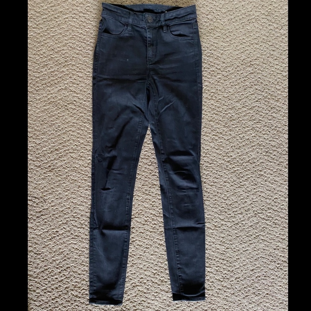 American Eagle Black Skinny Jean - size 4
